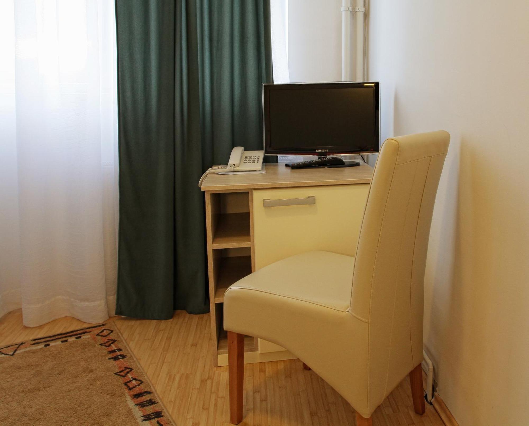 Garni Hotel Hamburg Zaječar Dış mekan fotoğraf