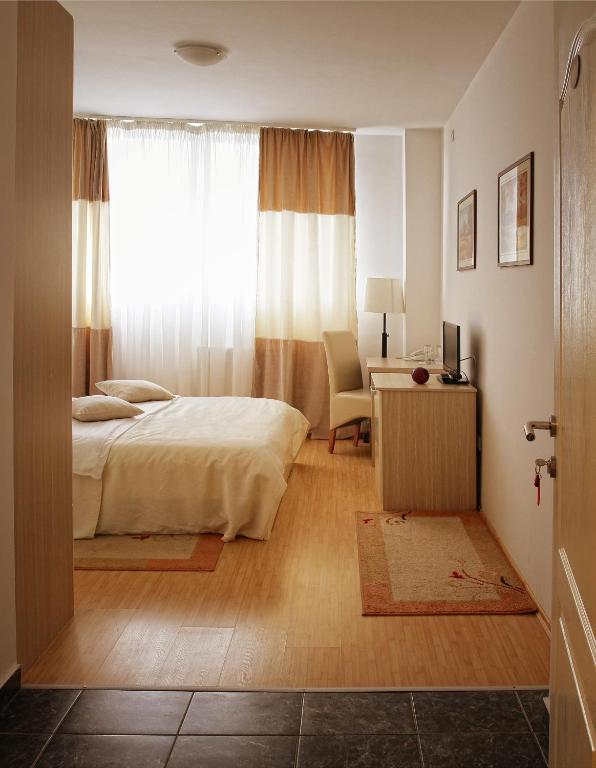 Garni Hotel Hamburg Zaječar Oda fotoğraf